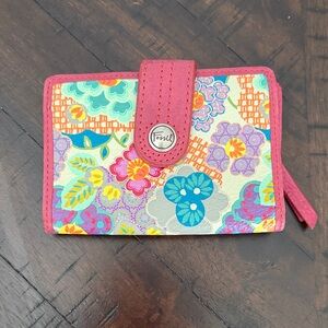 Fossil Floral Wallet with Plum Trim